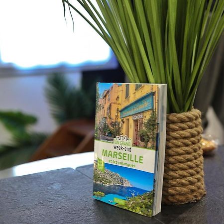 Suite Jacuzzi Privatif Plage Des Catalans Marseille Eksteriør billede