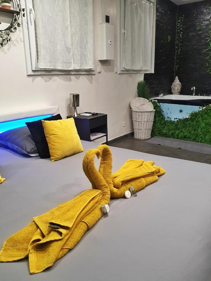 Suite Jacuzzi Privatif Plage Des Catalans Marseille Eksteriør billede